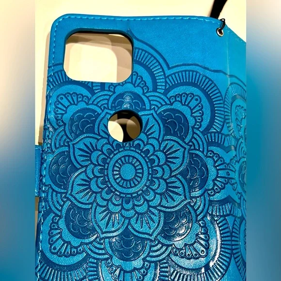 Phone Case/Wallet - Picture 3 of 7